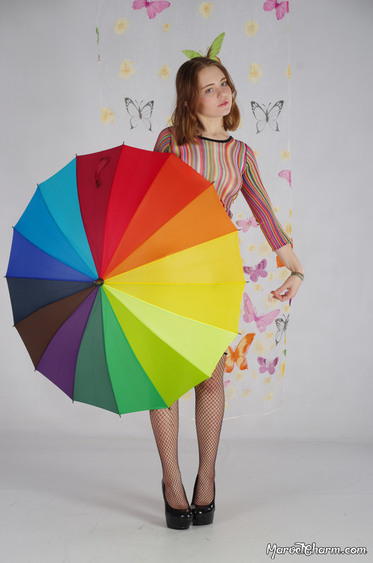 MarvelCharm_Nicolette-Rainbow-084