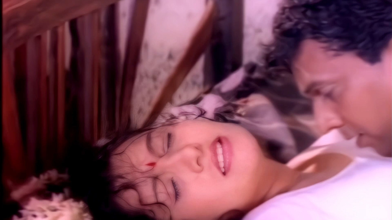 Mallu Maria Erotic Romance in white Saree.mp4_snapshot_05.20.110