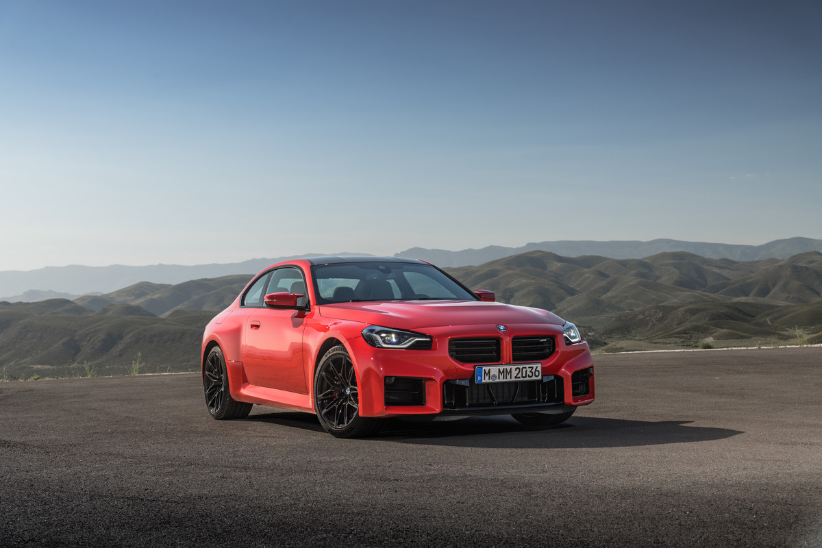 P90481927_highRes_the-all-new-bmw-m2-s