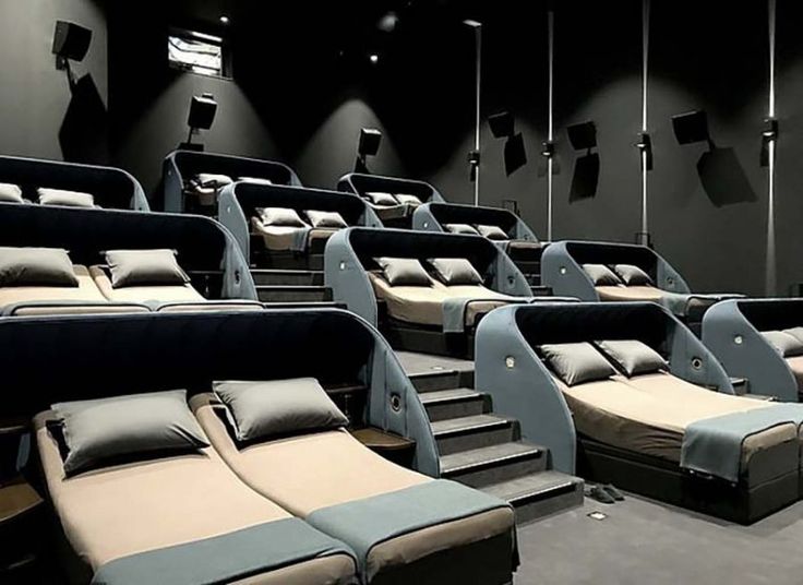 Кровати для домашнего кинотеатра комфорт и удобство просмотра фильмов.