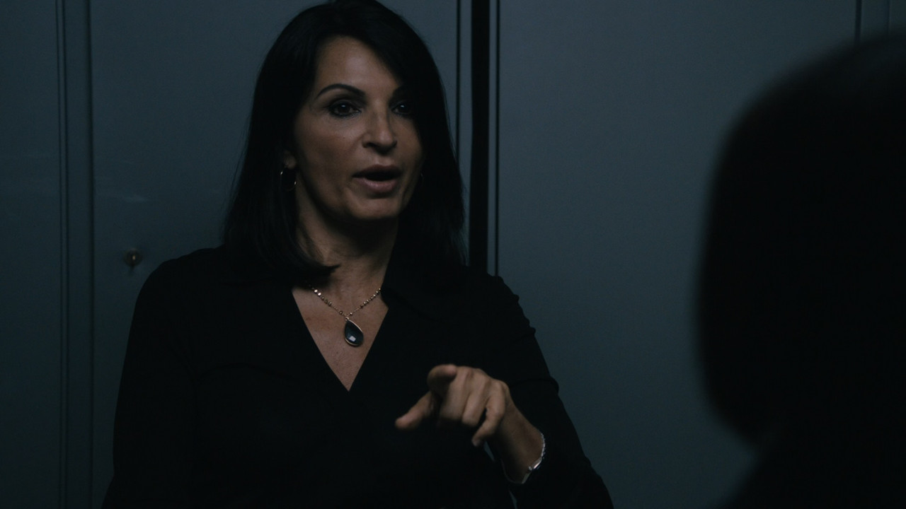 The Wizard of Lies 2017 (1080p x265 10bit Tigole).mkv_snapshot_0