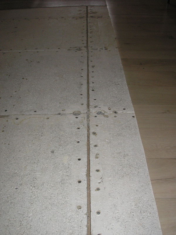 PB194963.jpg