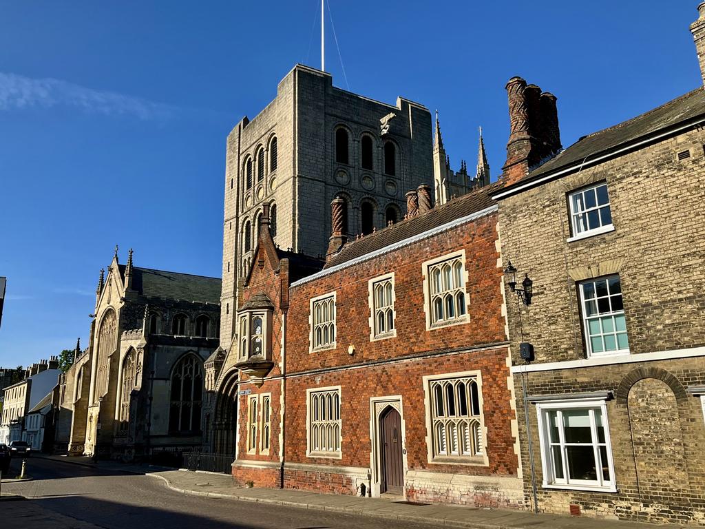 Пёстрая лента. Путешествие по сельским дорогам Англии в мае 2025 г.