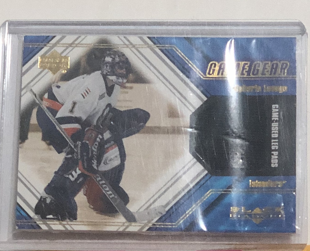 Roberto Luongo 09-10 Upper Deck Ultimate Jerseys Dual Game Used Jersey /100