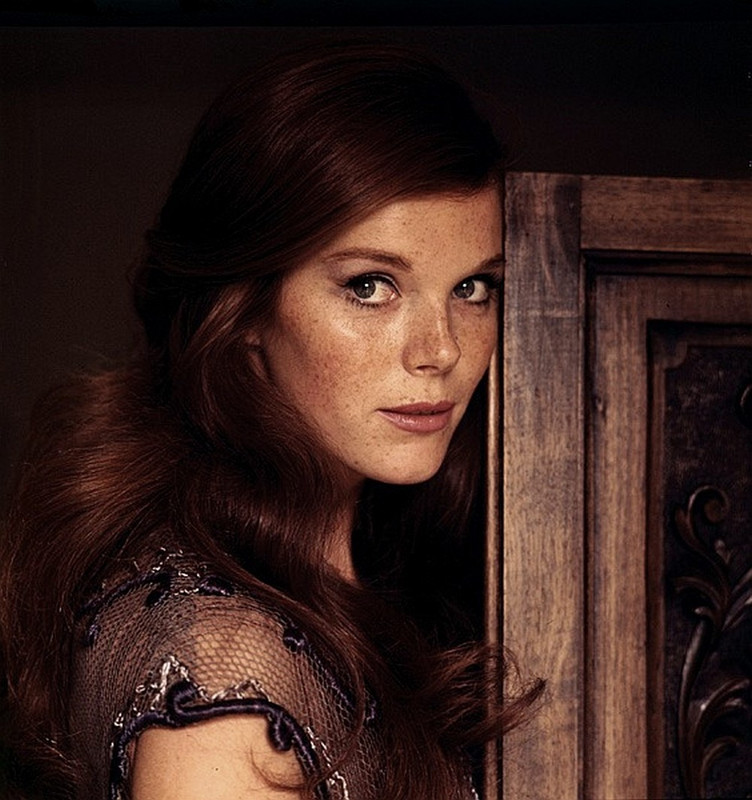 samantha_eggar_a83
