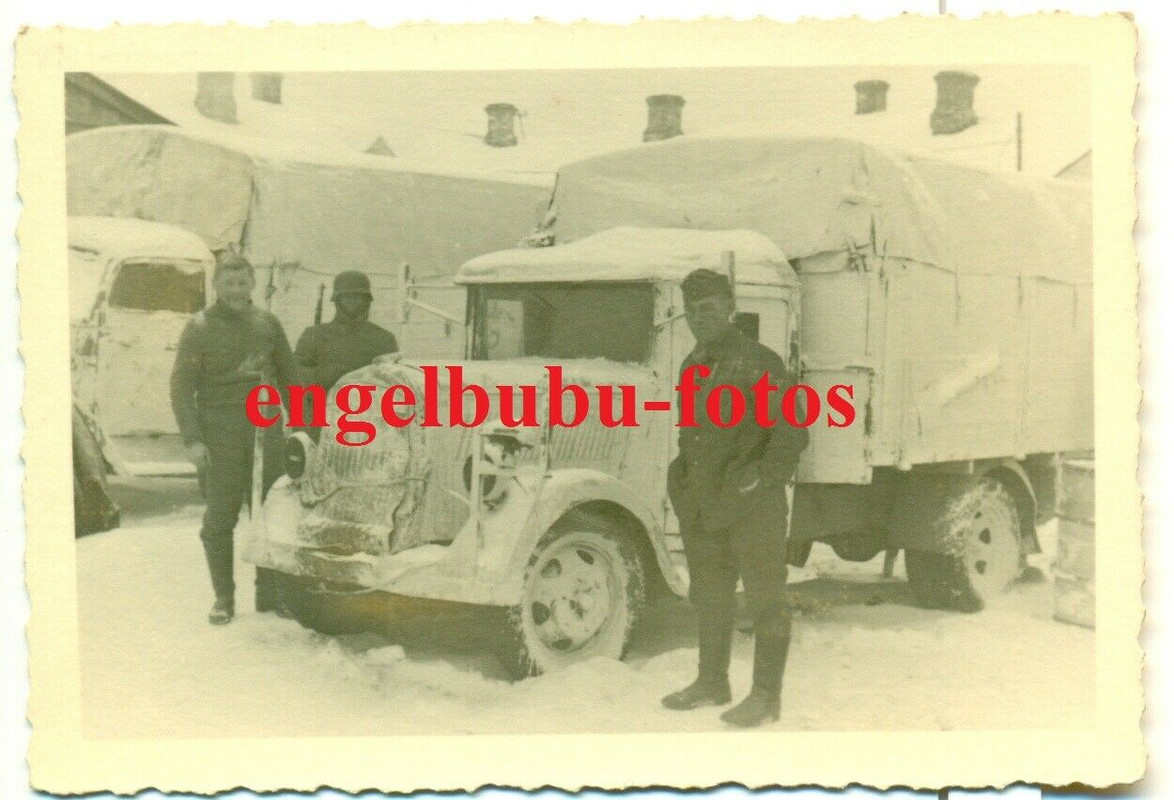 FOTO - SANITÄTS-STAFFEL - FAHRZEUG - SUPER WINTER-TARNUNG