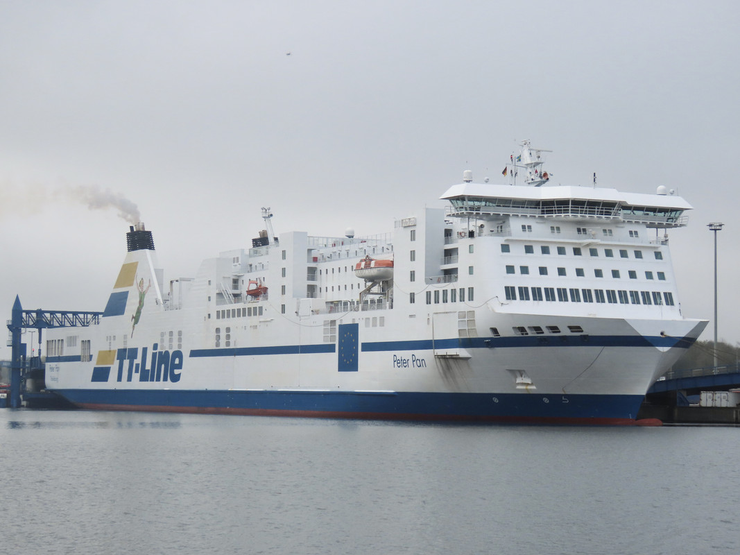 B67CBE84-912F-4789-B6E9-4AF868BEEFF0