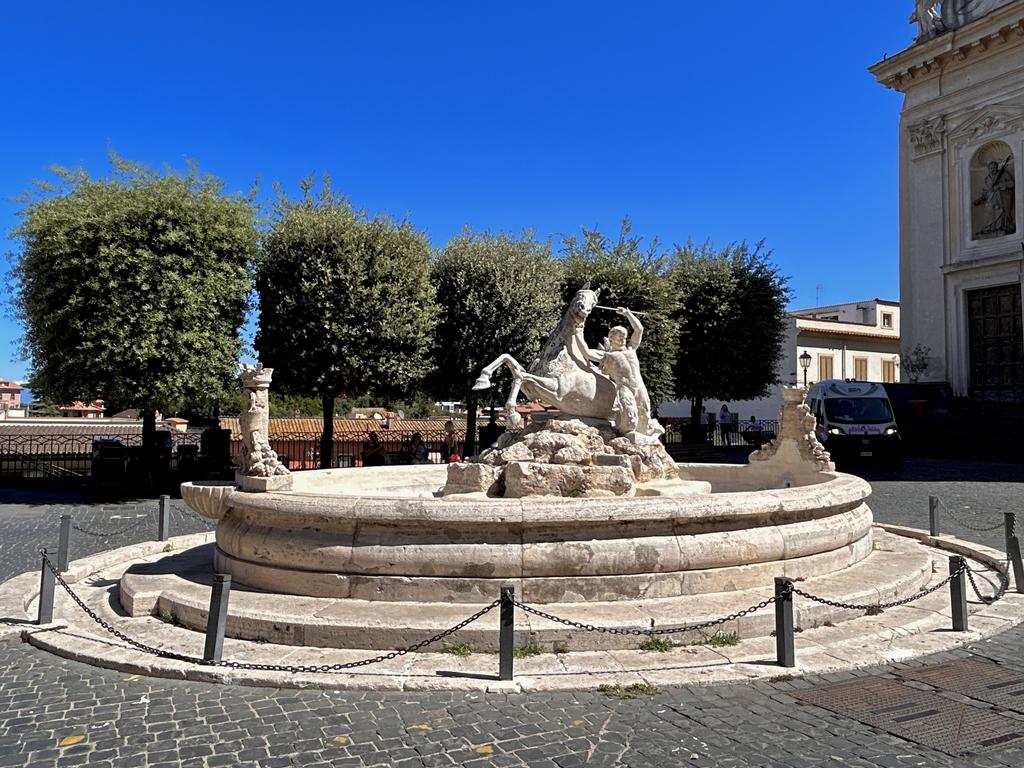 Жаркий сентябрь на побережье Тирренского моря.