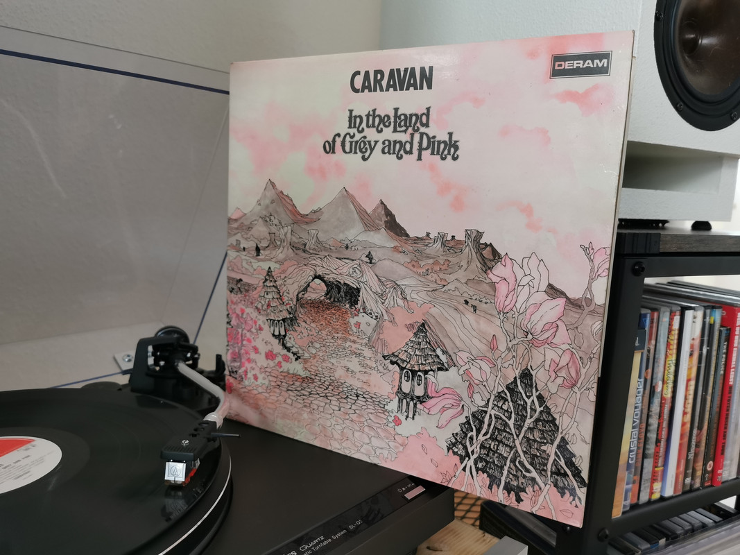 Caravan - In the land of grey and pink (1971)