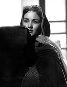 Jennifer-Jones-c27