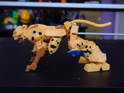 Cyberverse-Deluxe-Cheetor-08