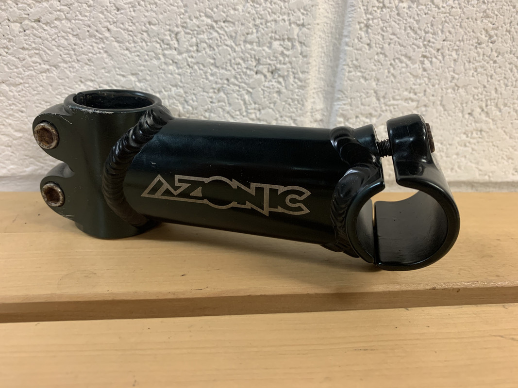 08C4DC90-4DEB-429D-A2C7-18AFCCEDBDD5