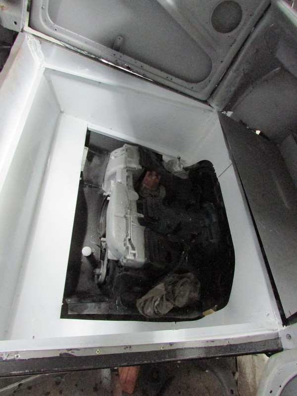 Engine compartment (2)