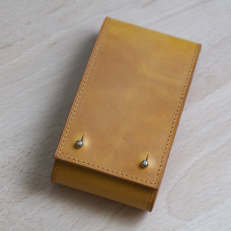 Présentation Atelier Romane - Page 16 Ocre-travel-case