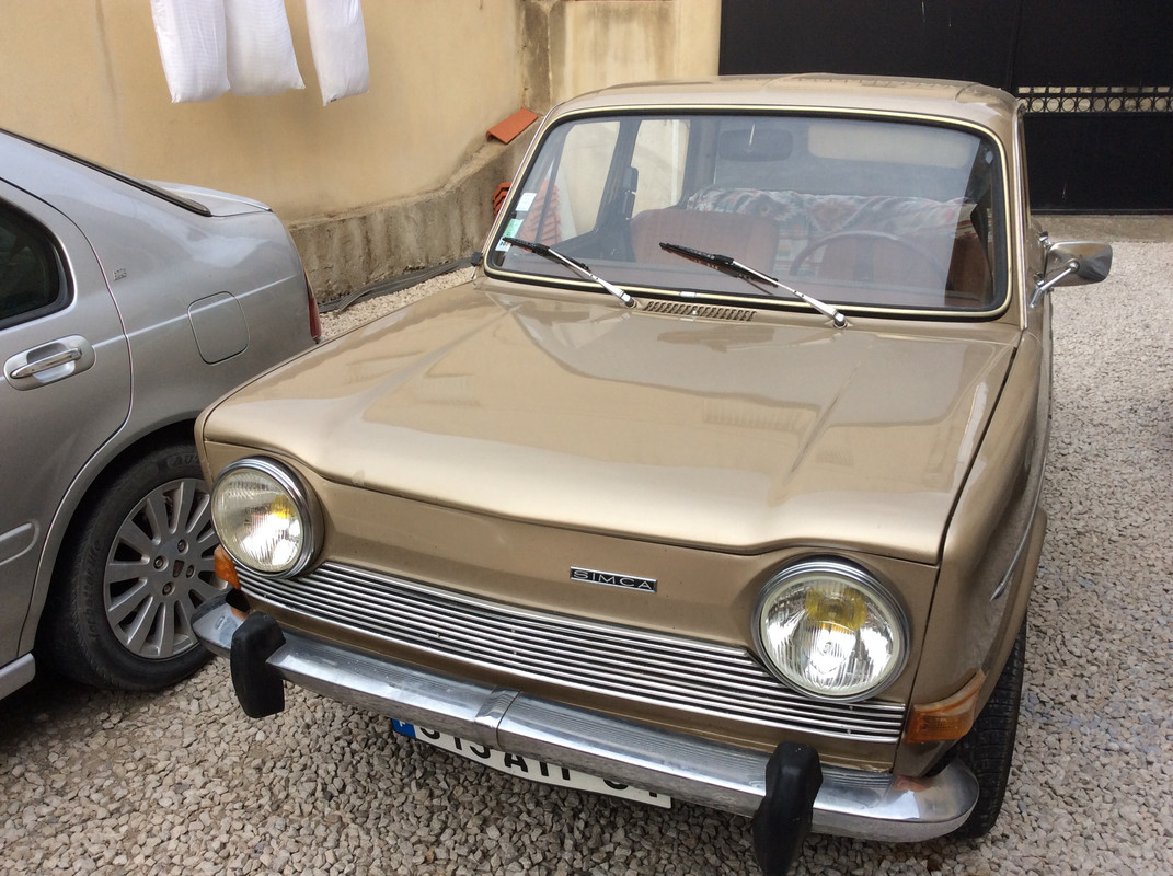 71615572-987F-468B-A257-DEBDC3E26620