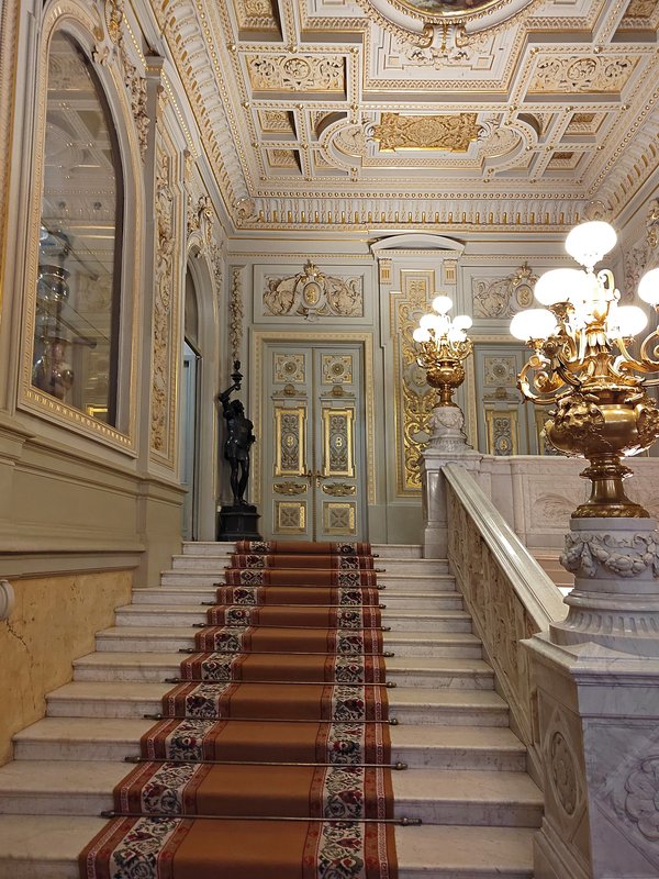https://i.postimg.cc/zf4KBxHY/024-IMG-20220824-194927.jpg