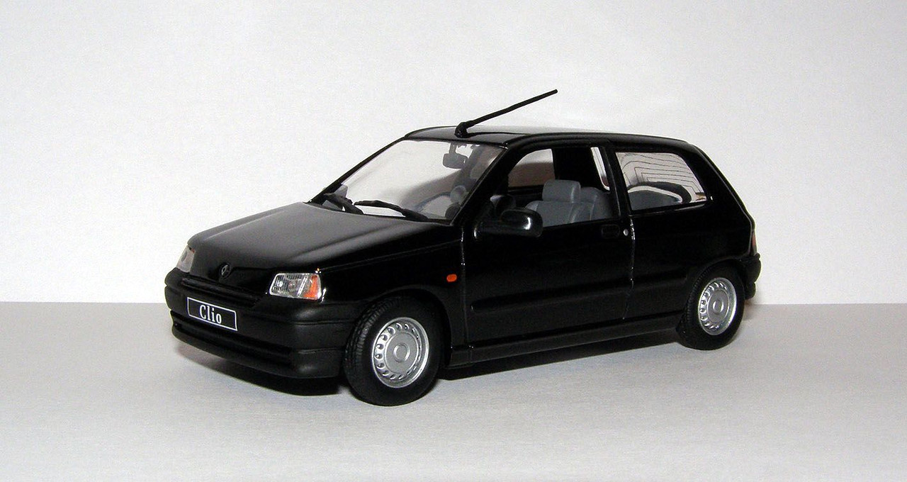 1991 Renault Clio RN (Universal Hobbies #2551) 1
