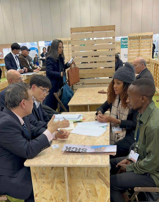 GAA Delegates at the INC-5.1 in Busan, South Korea with World Bank partners.
