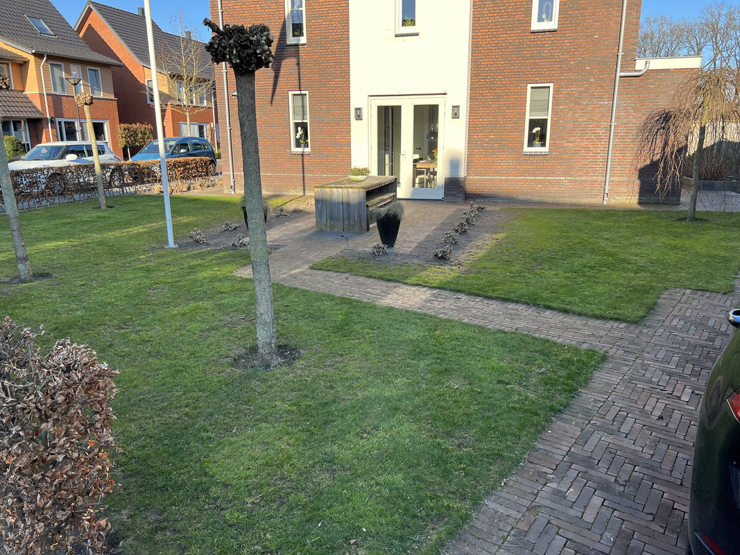 5DDDE5AD-8997-41C0-B189-E676CE55BD5B