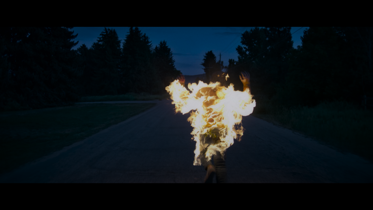 Sick.2022.2160p.MA.WEB-DL.HDR.DV.HEVC-Нечипорук.mkv_snapshot_01.16.24.580