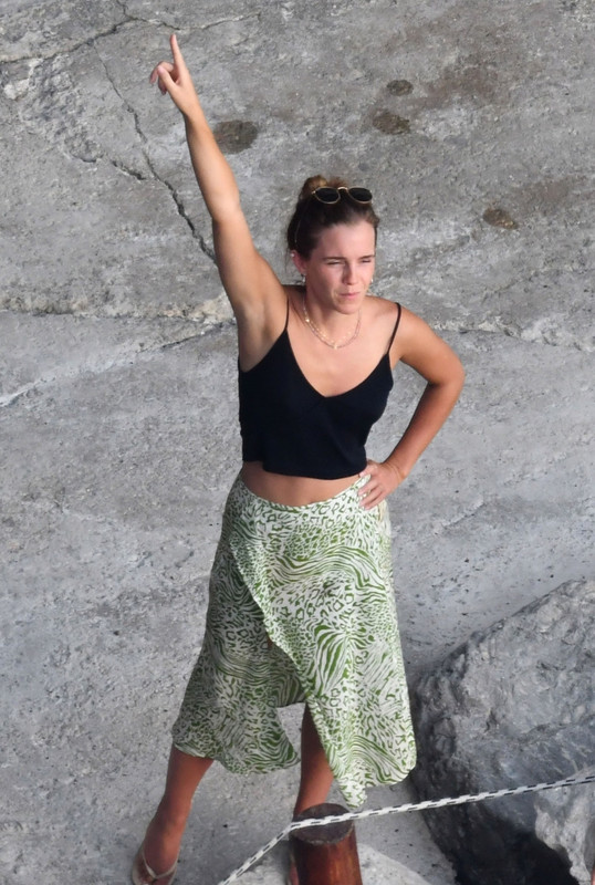 emmawatson-updates.com (50)