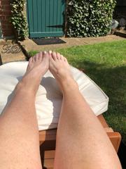 my-legs-in-the-sun-HD.jpg