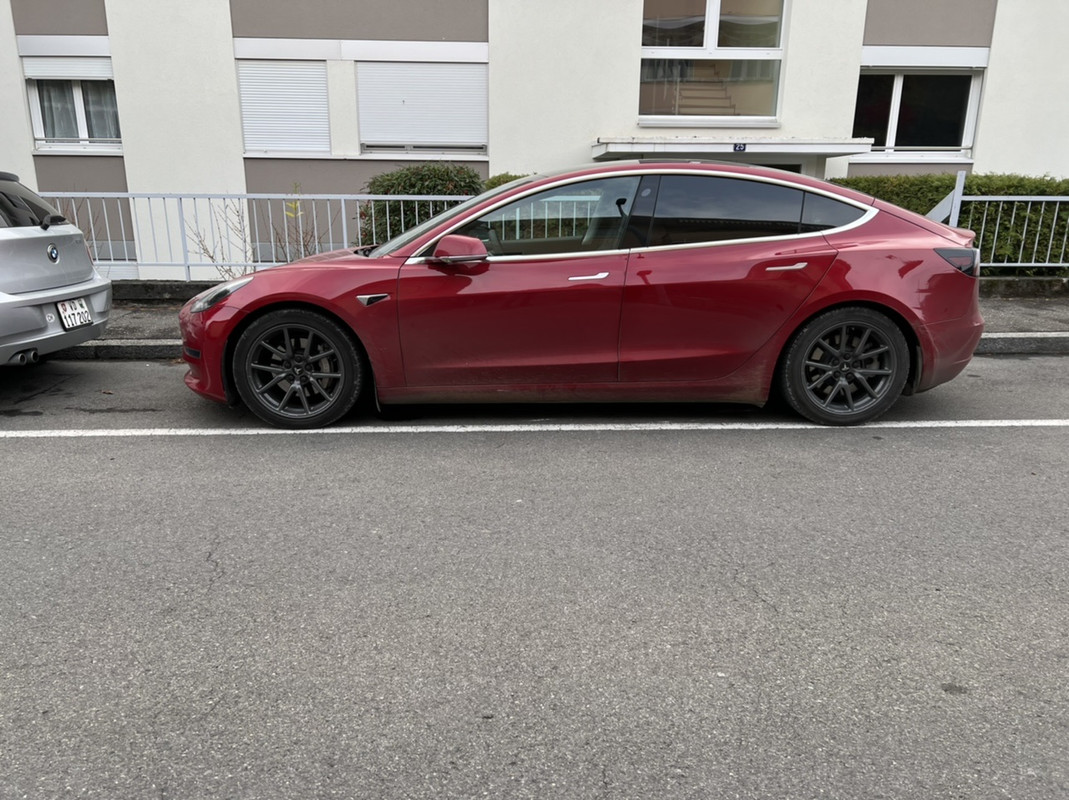 BCD47866-D2A3-44A3-B25C-6AB3C3538A13