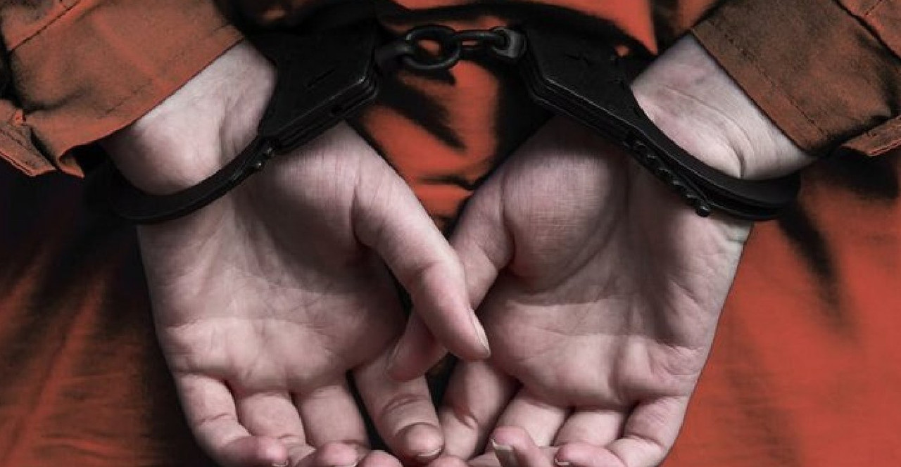 Dan pena de muerte a estadounidense en China por asesinar a su novia