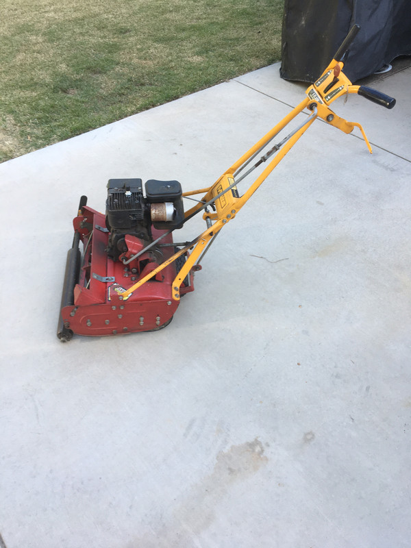 How to Change Oil on a Mclane Reel Mower with a Briggs and Stratton 