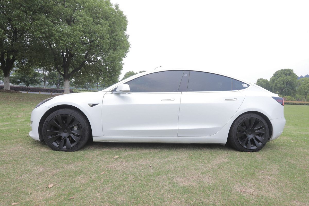 Tesla Model 3 with wheel covers