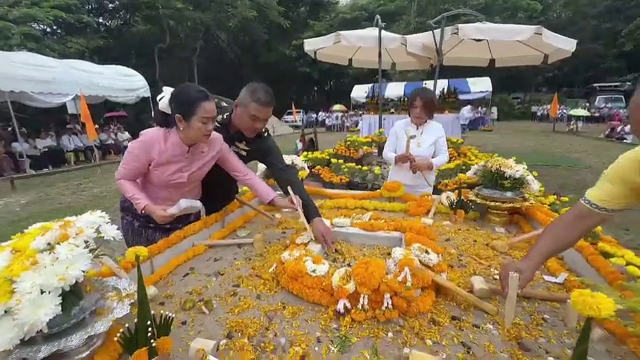 vlcsnap-2025-10-12-19h01m45s829