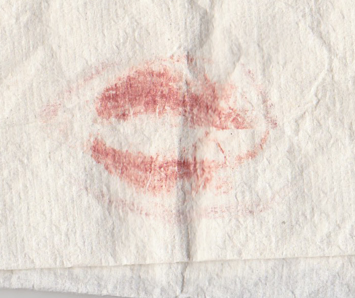 I assume kiss marks are a thing for people here... IMG-0006-NEW