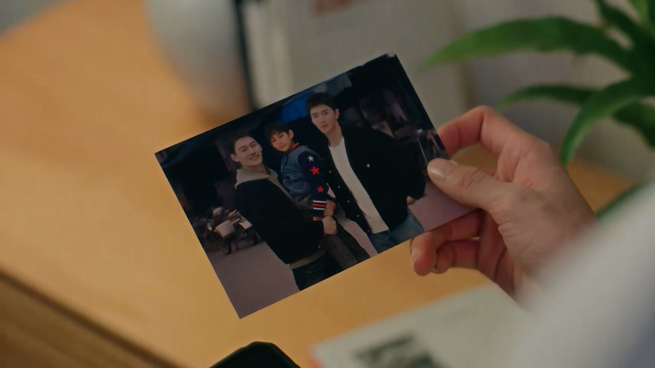 The-White-Olive-Tree-S01-E17-IQ-x264-720p-Mkv-Drama-Org-mkv-snapshot-41-03-878.jpg