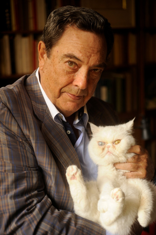 fotoAutor59d518d6c4676A13995_ESN8182Large-797970