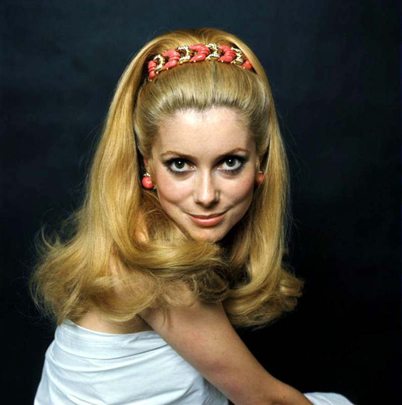 catherine_deneuve_mc50