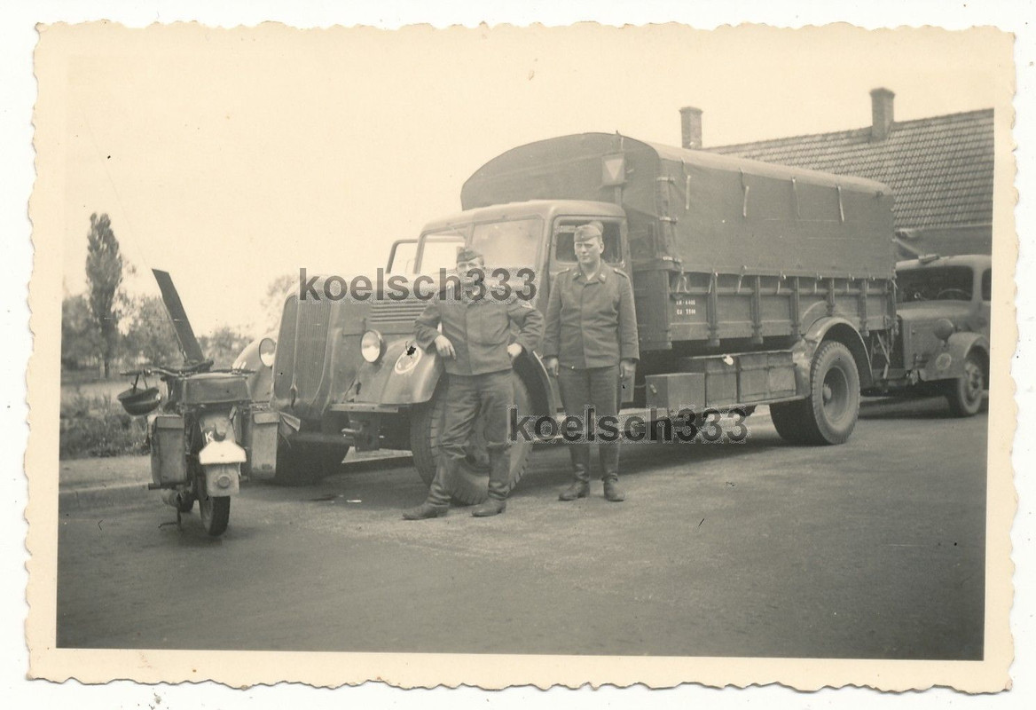 Foto französischer Berliet Beute LKW Mercedes Be