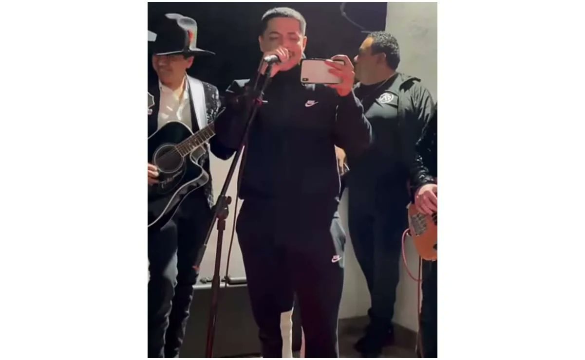 La lujosa vida de Eduin Caz, cantante de Grupo Firme que le cantó a Ovidio Guzmán