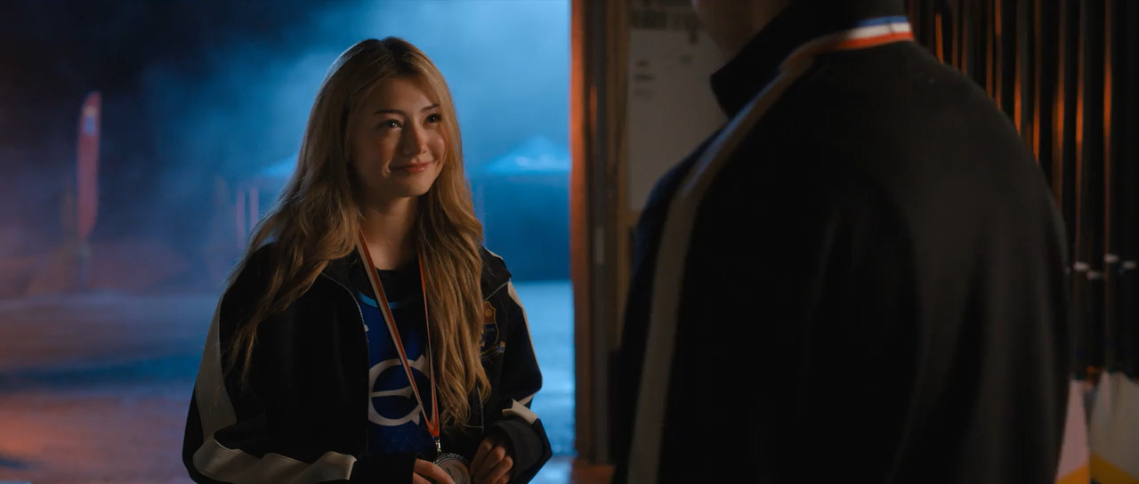 Crew Girl 2026 WebRip Season 1 [Hindi + English] 480p 720p ESub Screenshot