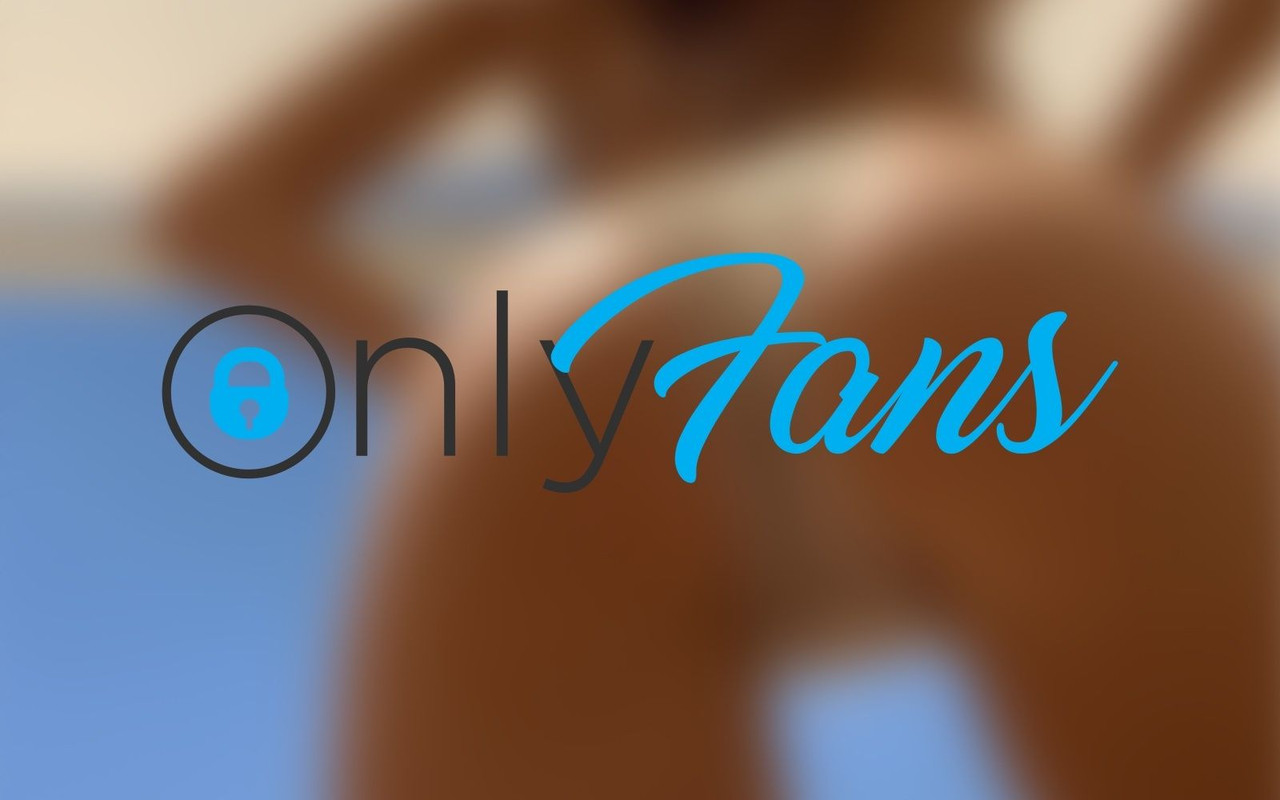 Por tener OnlyFans, una mamá es vetada de la escuela de sus hijos