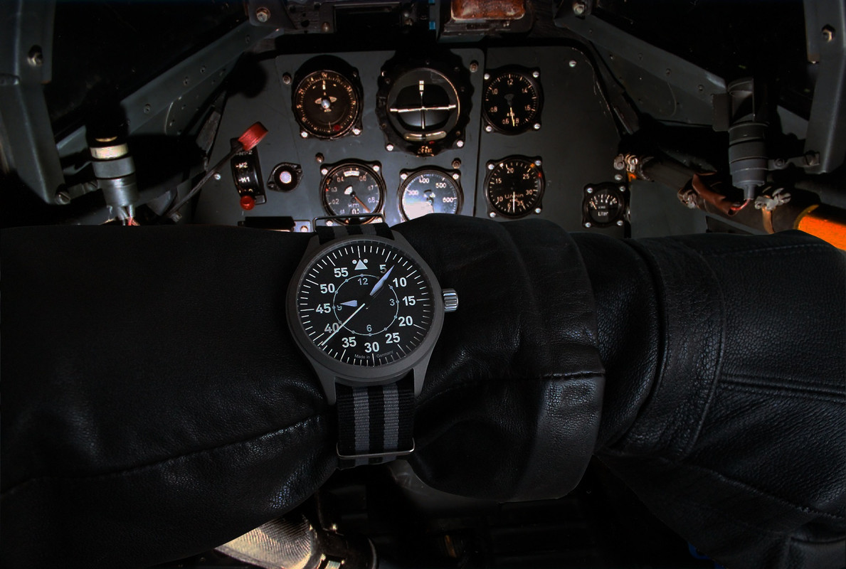 Bf_109G-10_cockpit_2