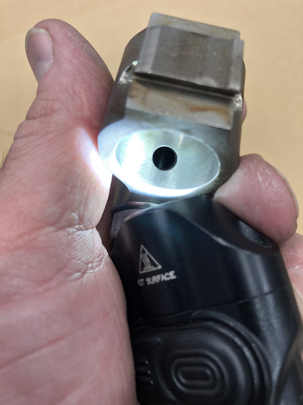 99D538BE-214B-499A-90C8-FE5B48D2AD4D