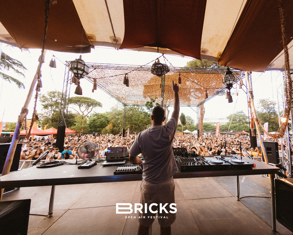 Bricks-Festival