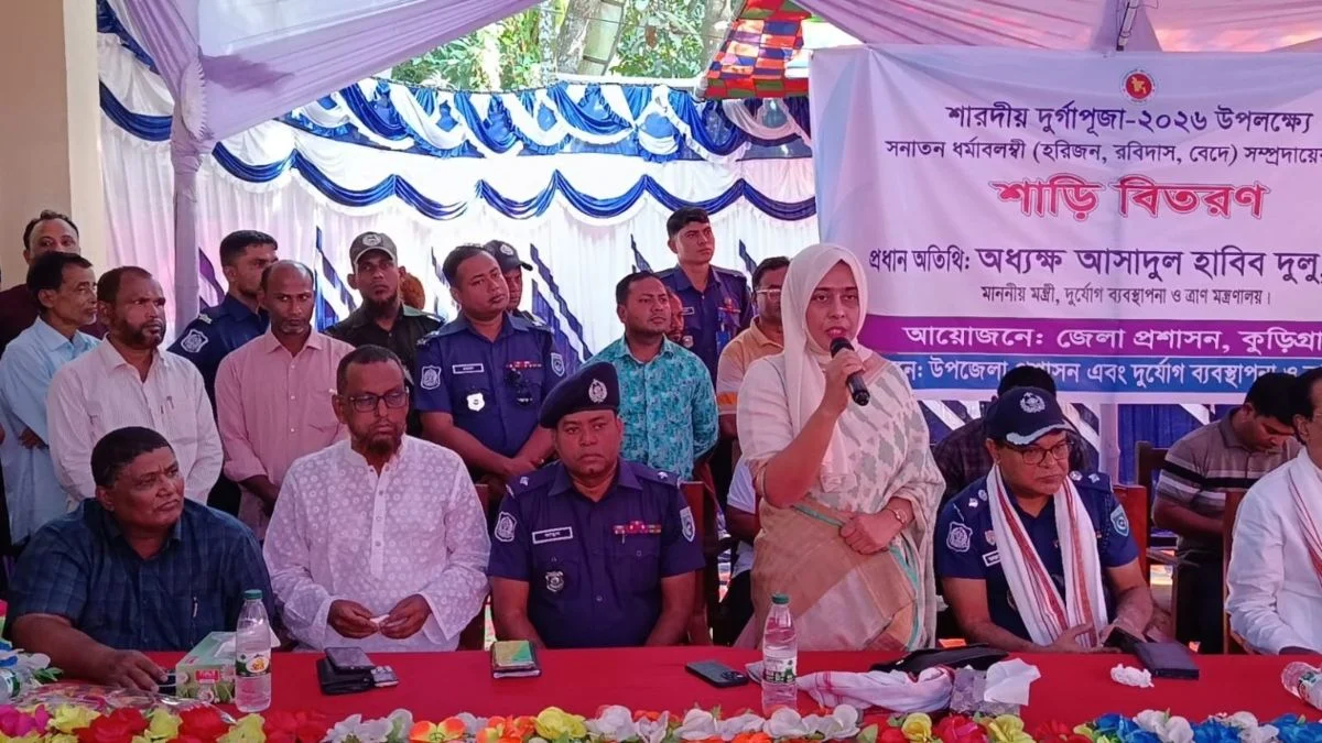 দেড় মিনিটে মন্ত্রীকে ৩৫ বার ‘স্যার’ বলে ভাইরাল ইউএনও