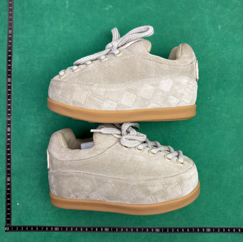 335、Louis Vuitton Archlight