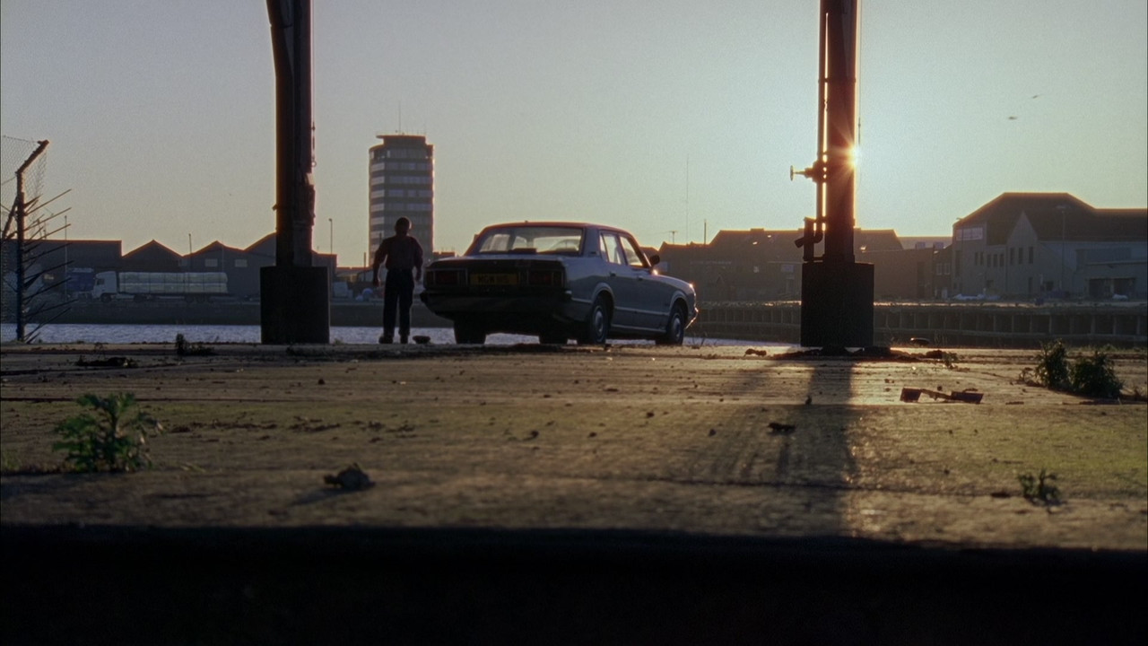 This Is England (2010) - S01E01 - '86 - Episode 1 (1080p x265 Pa