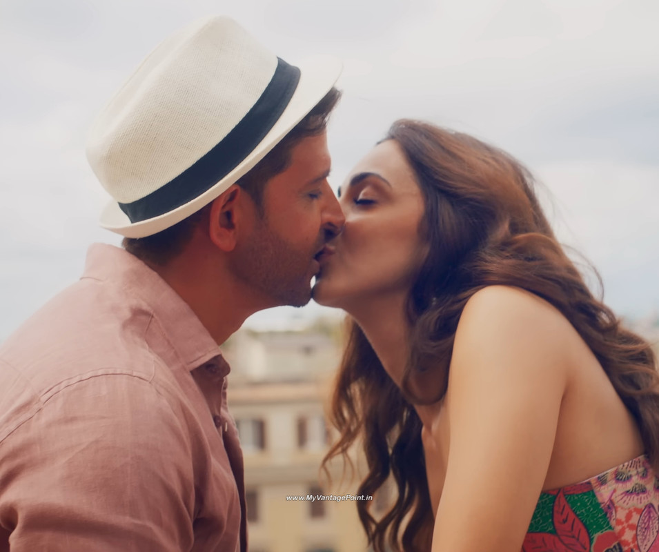 10 Kiara Advani with Hrithik Roshan in WAR 2 (2025) Movie MyVantagePoint