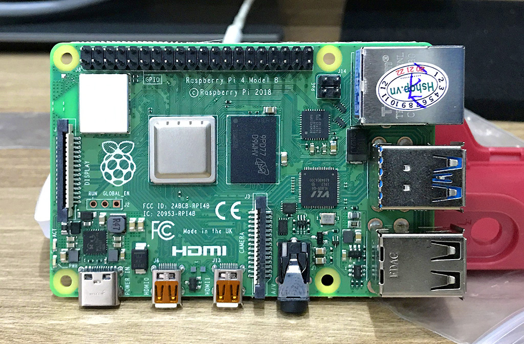 01-pi4-1.jpg