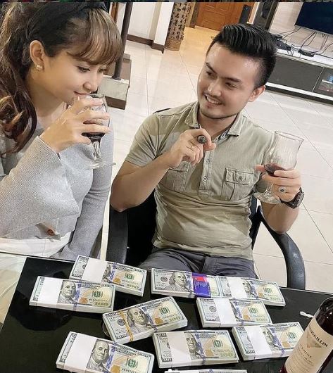 Gilbert dan istri
