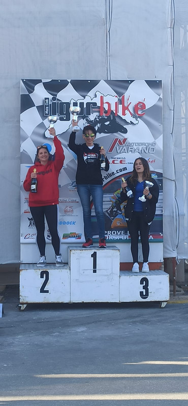 C99658FE-B4AF-4AD8-A949-7495A1B990E1