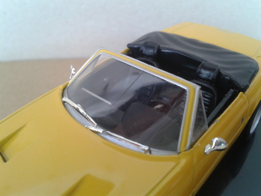 1971 Ferrari 365 GTS-4 (Hot Wheels) (4)